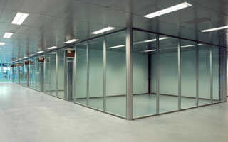 Применение перегородок из алюминиевого профиля со стеклом