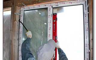 Замена окон в деревянном коттедже, утепление рам и оконных проёмов на даче