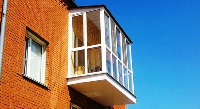 Французское остекление балкона