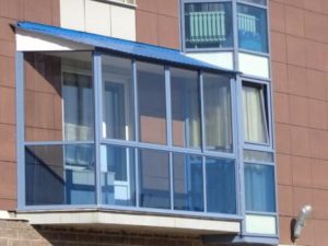 Холодный французский балкон