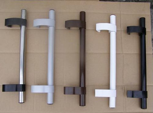 Ручки на пластиковые двери 