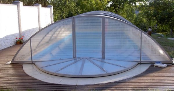 зенитный фонарь из сотового поликарбоната